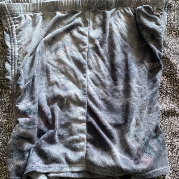 Top - Picture 3 of 3